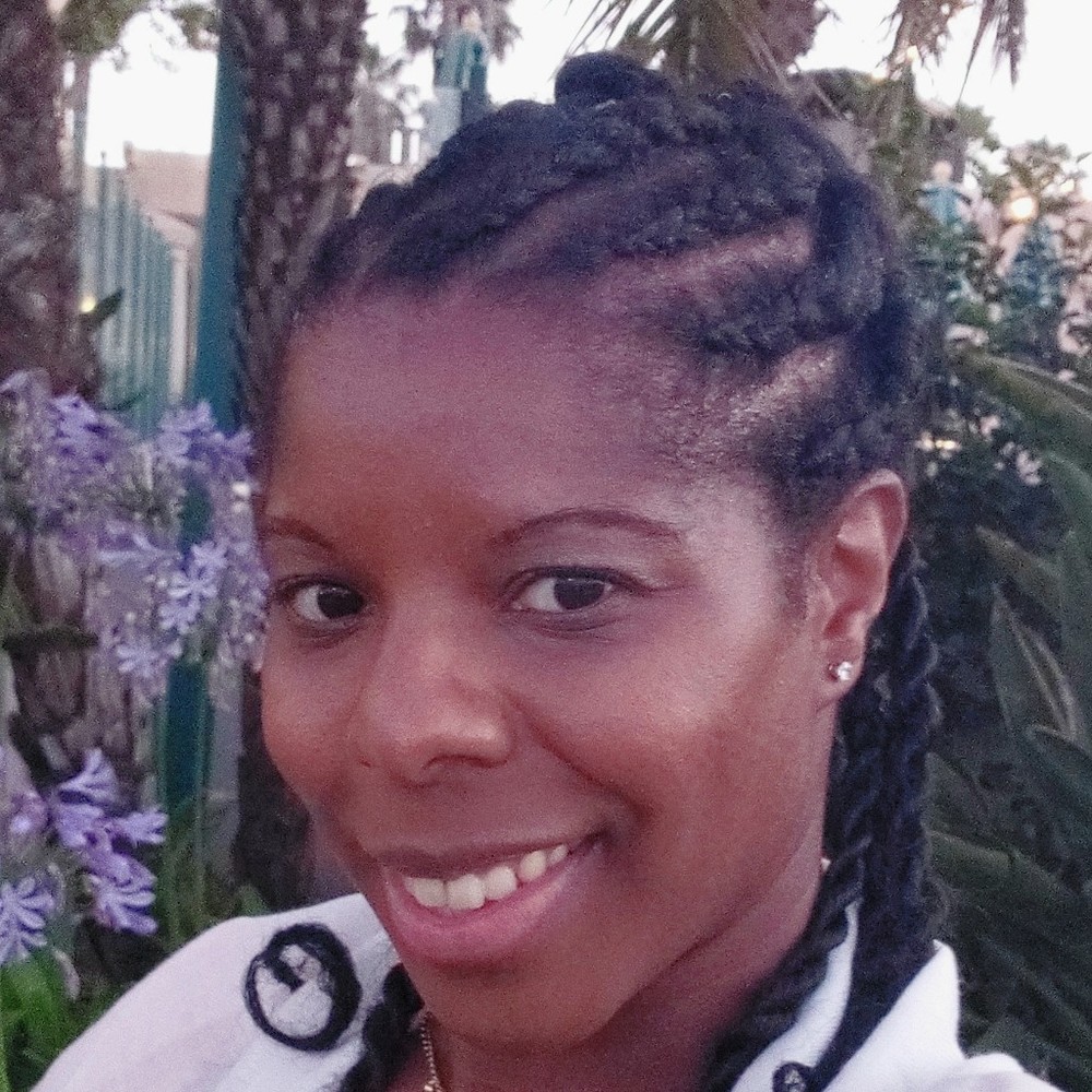 Meet your Posher, Aja